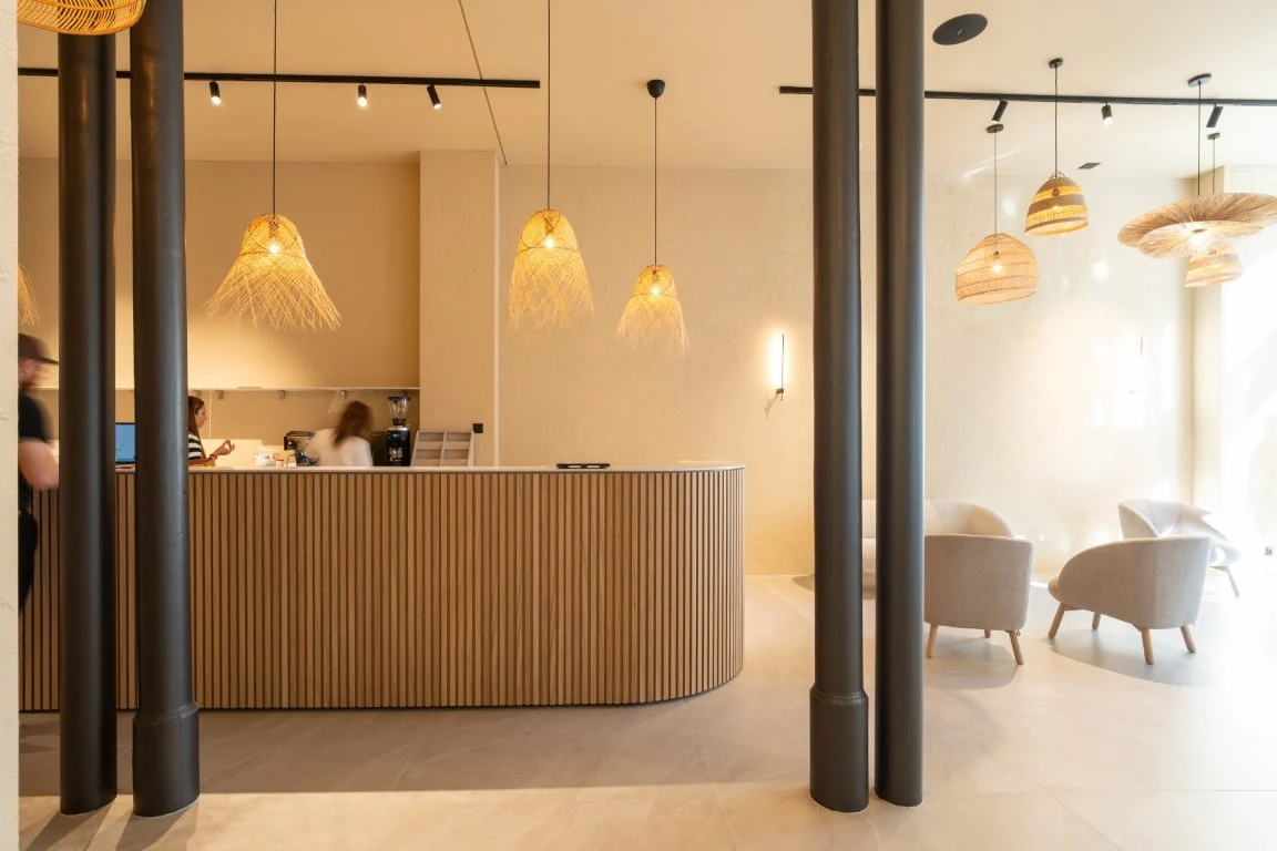 NOVA Fashion & Coffee · Bar